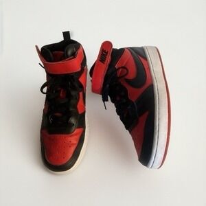 Size 7 (GS) - Nike Court Borough 2 Mid Bred